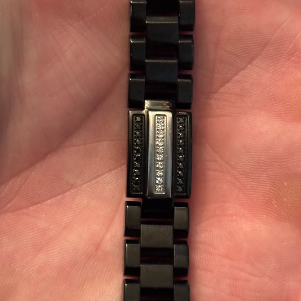 Stainless steel bracelet with diamonds